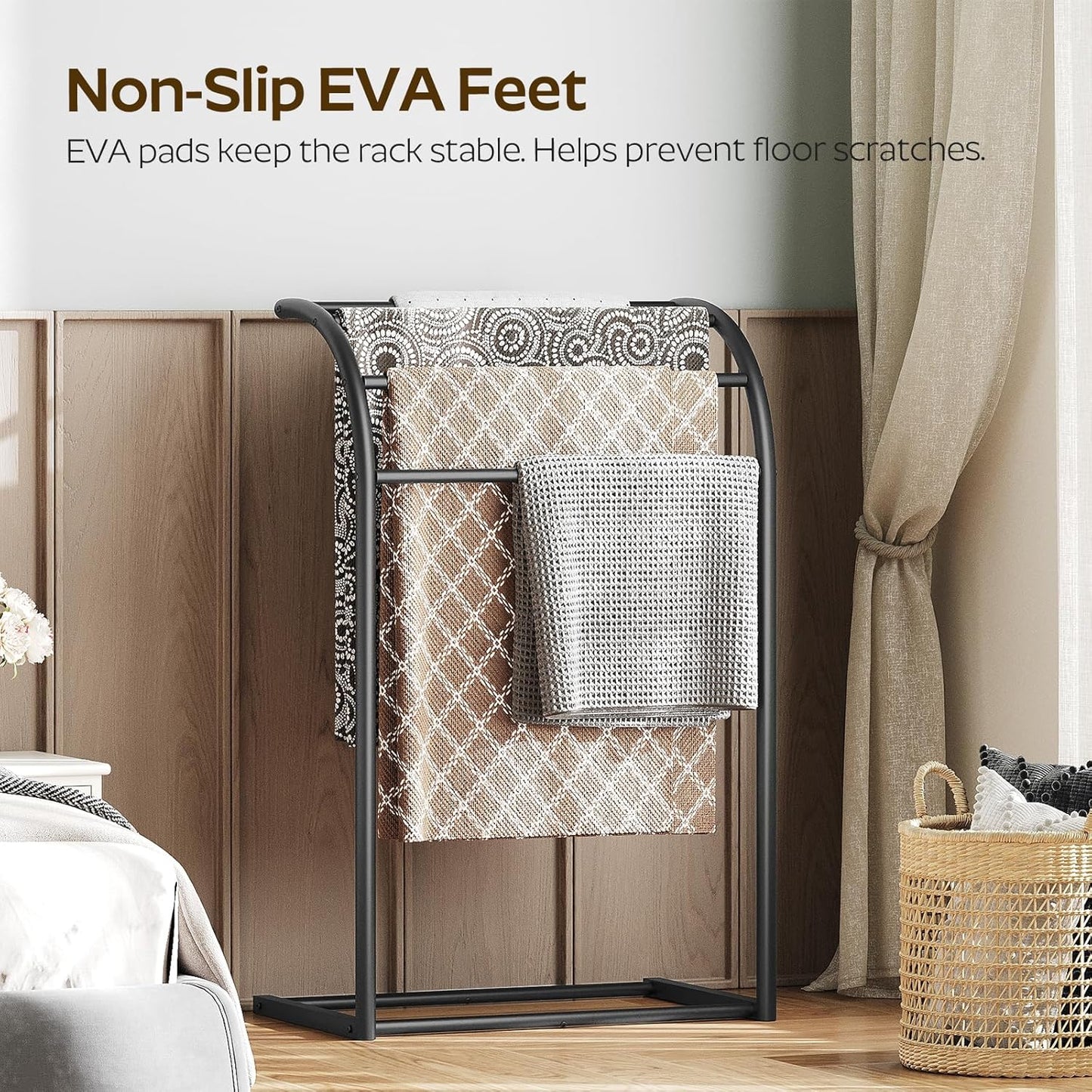 Free Standing Towel Rack, 4-Tier Blanket Rack for Bathroom, Curved Top Pool Towel Stand Display and Drying Rack, Modern Towel Storage Organizer, Black CJ07BK