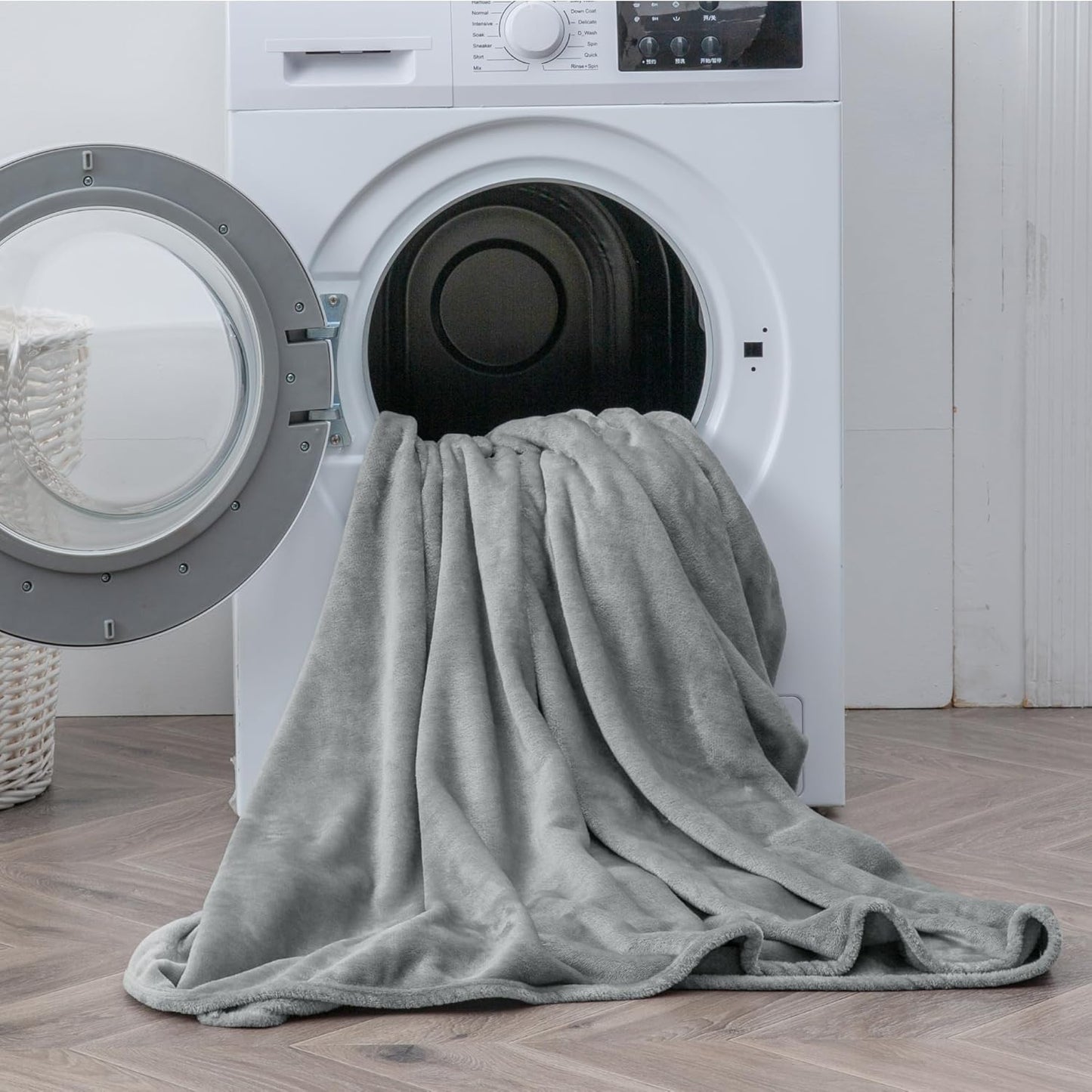 Fleece Sheets Queen Size Bed Set, Super Soft and Warm Fuzzy Plush Queen Sheet Set 4 Piece for Winter Gift & Decor , Includes 1 Deep Pocket Fitted Sheet, 1 Flat Sheet and 2 Pillowcases (Grey)