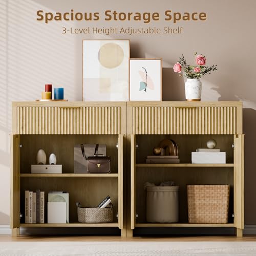 Storage Cabinet Fluted Sideboard Buffet Cabinet with Adjustable Shelves & Quality Wooden Tabletop, Modern Accent Credenza Media Console for Living Room, Entryway, Hallway, Natural Oak