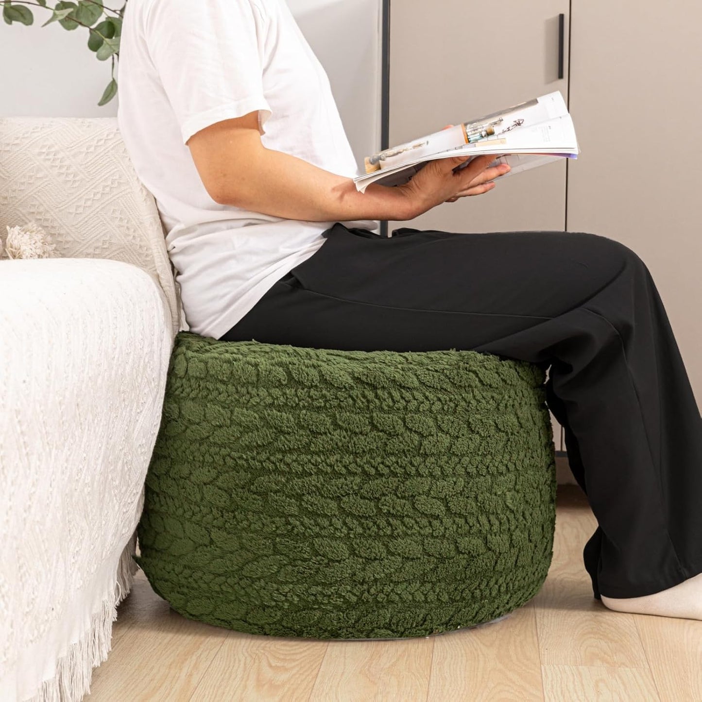Round Pouf Ottoman 20 X 20 X 14 Inches Boho Poof Home Decor Floor Pouffe Ottoman Foot Rest for Couch Sofa Bean Bag Chairs Living Room Bedroom (Green)