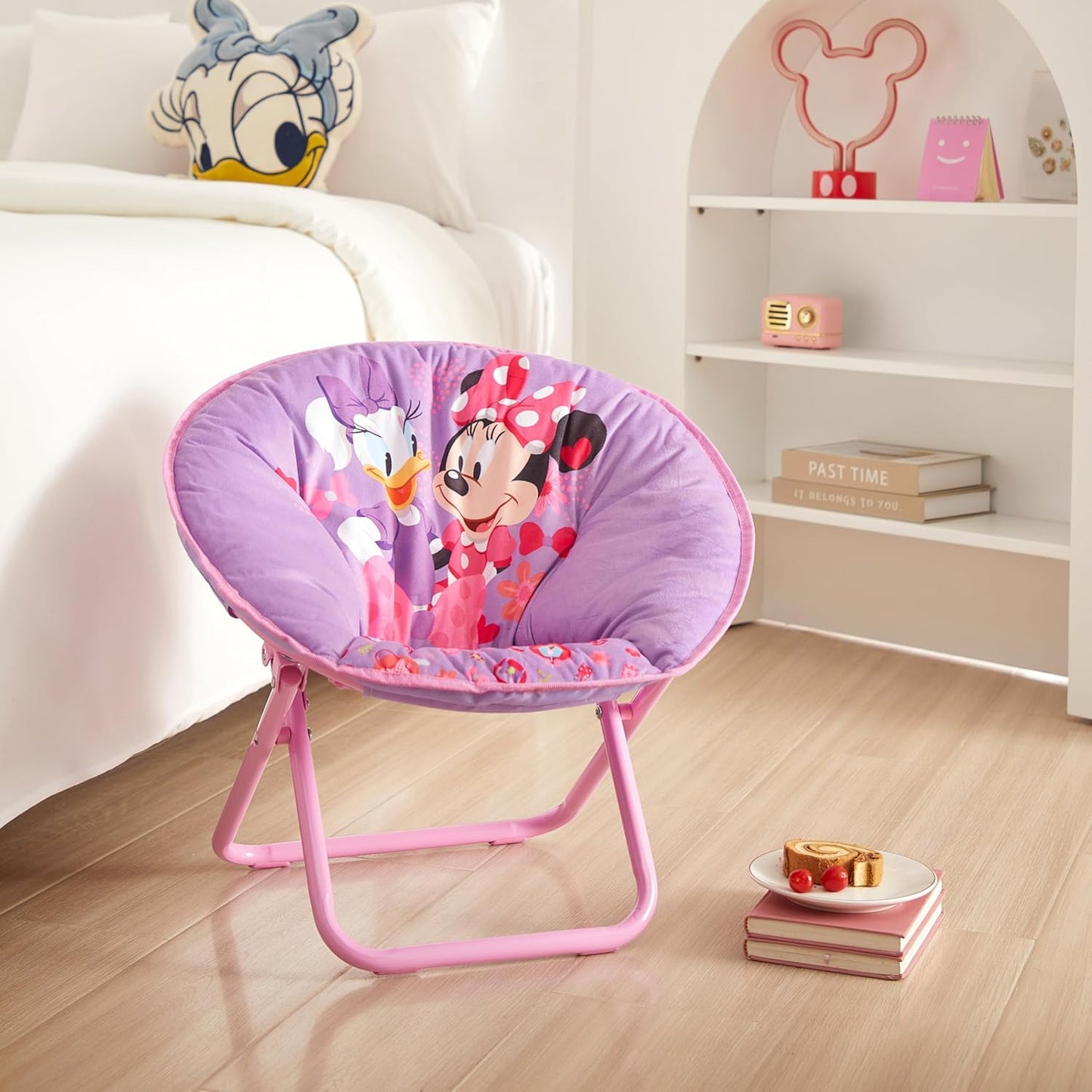 Disney Minnie Mouse Toddler Saucer Chair 19” Folding Kids Chair, Ages 3+, Portable & Lightweight, Cozy Padded Seat for Playroom, Bedroom