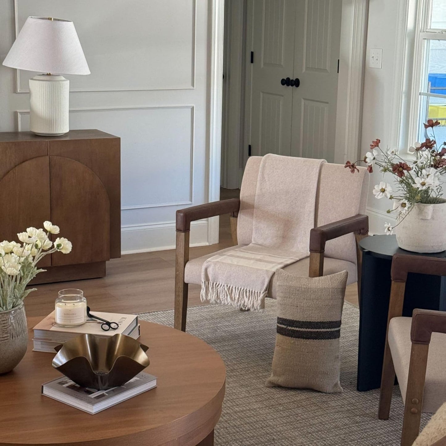 Hudson Accent Living Room Chair, Comfy Reading Bedroom Chair, Mid-Century Wood Armchair, Upholstered Fabric and Leather Armrest