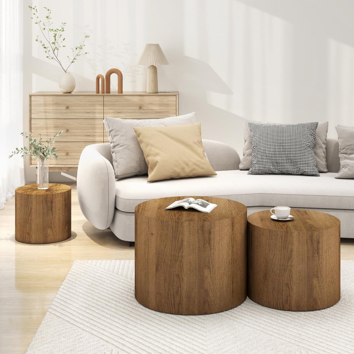 Nesting Coffee Table Set of 3, round Wooden Coffee Tables, Modern Circle Table for Living Room, Bedroom, Accent Side Table, Saving Space Design and No Need Assembly