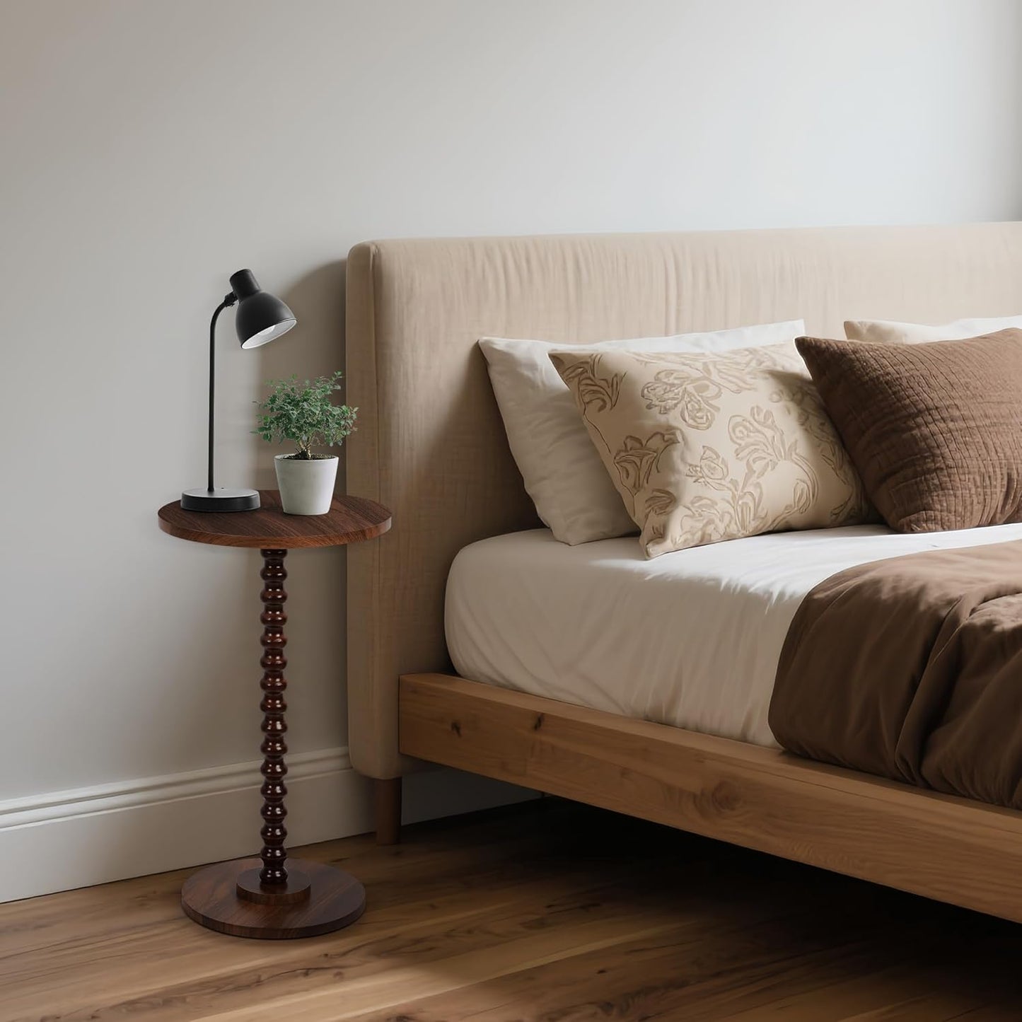 Round Side Table, Small End Table for Small Space, Modern Accent Table with Solid Wood Leg, Easy Assembly for Living Room, Bedroom, Corners, and Office (Rustic Brown)