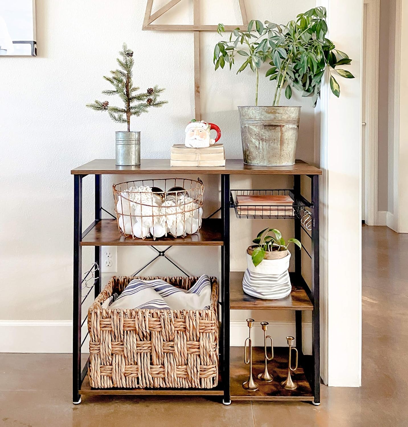 Baker'S Rack, Coffee Bar Stand with Charging Station, 33 Inches Tall, Storage Shelves, Pull-Out Wire Basket, Table for Microwave, Kitchen, Rustic Brown and Ink Black UKKS90X