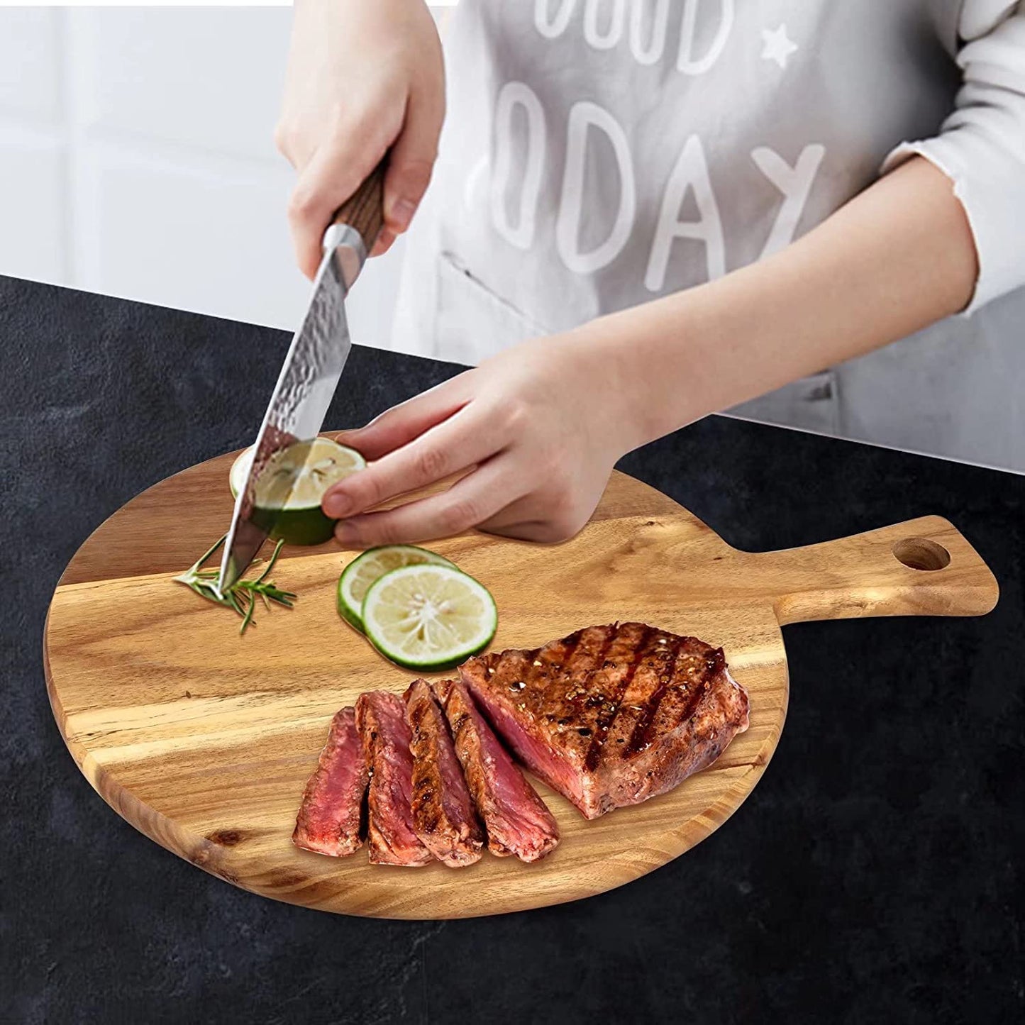 Acacia Wood Cutting Board with Handle Wooden Chopping Board round Cutting Boards for Kitchen Decor Large Charcuterie Board Tray Teak Meat Cheese Board Bread Serving Platter Butcher Block Pizza Board