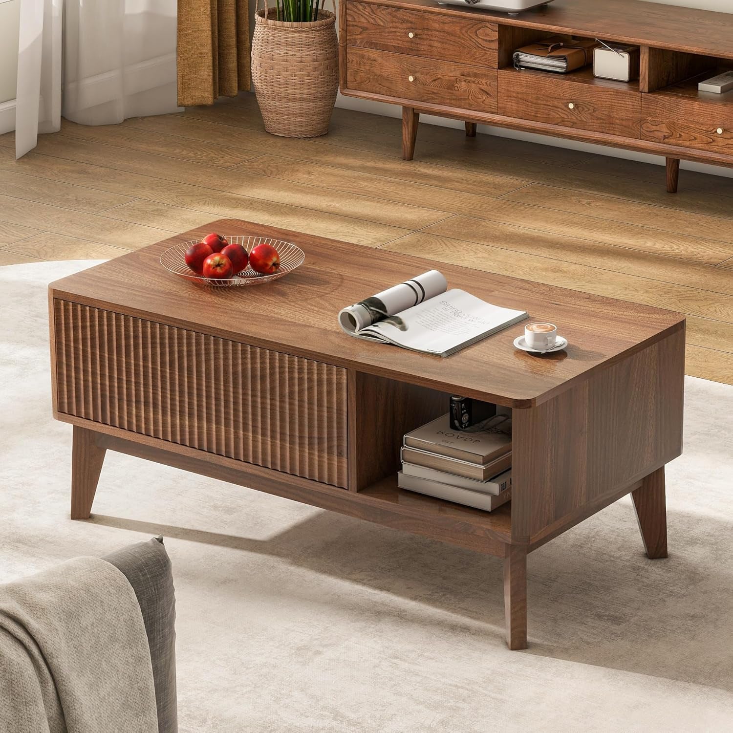 Fluted Lift Top Coffee Table with Storage, Modern Coffee Table for Living Room, Home Office（Walnut）