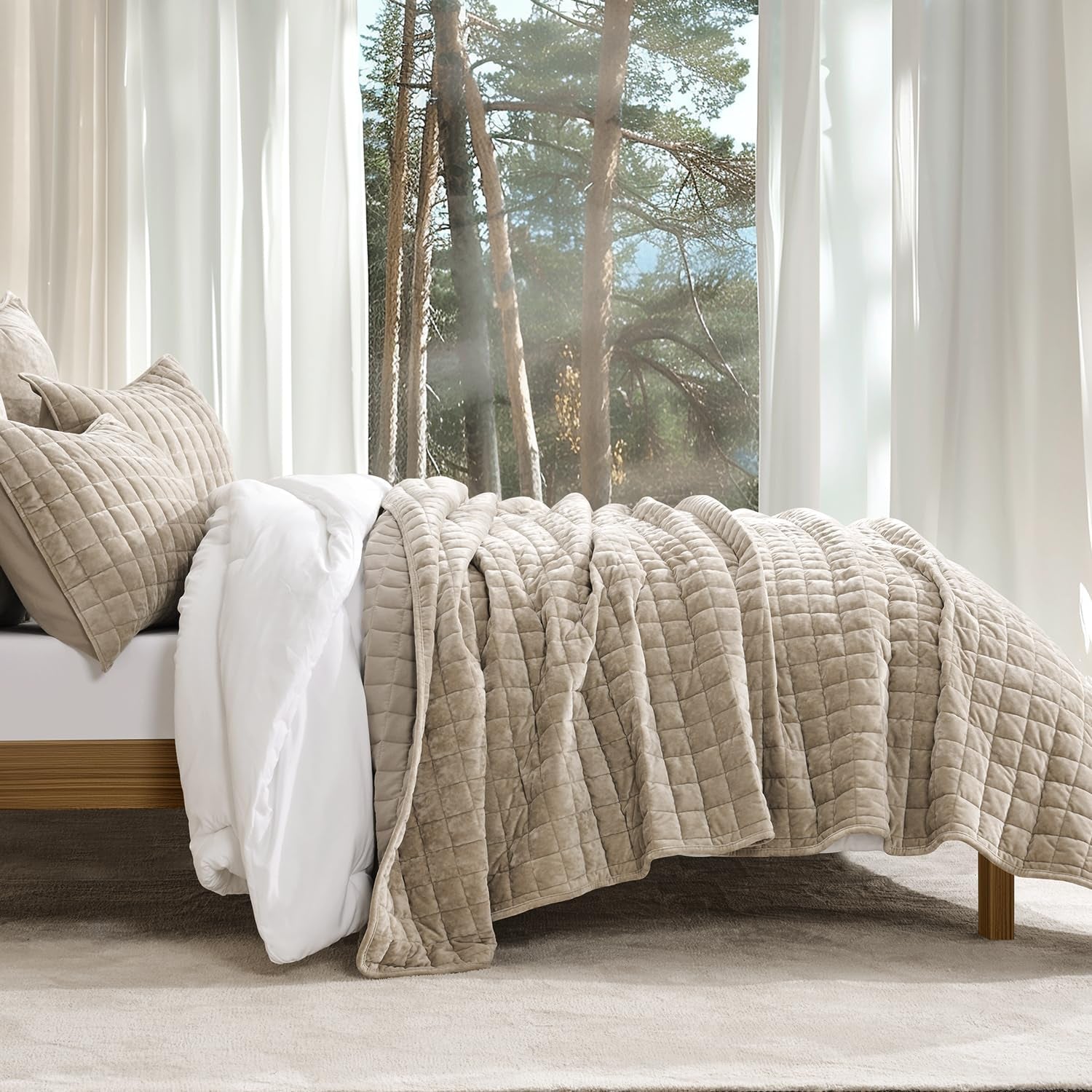 Luxury Velvet Quilt Set King Size Bedding Sets, Ultra Soft Velvet Comforter Set, Lightweight Channel Box Stitch Oversized Bedspread Coverlet for All Season, with 2 Shams, Urban Taupe