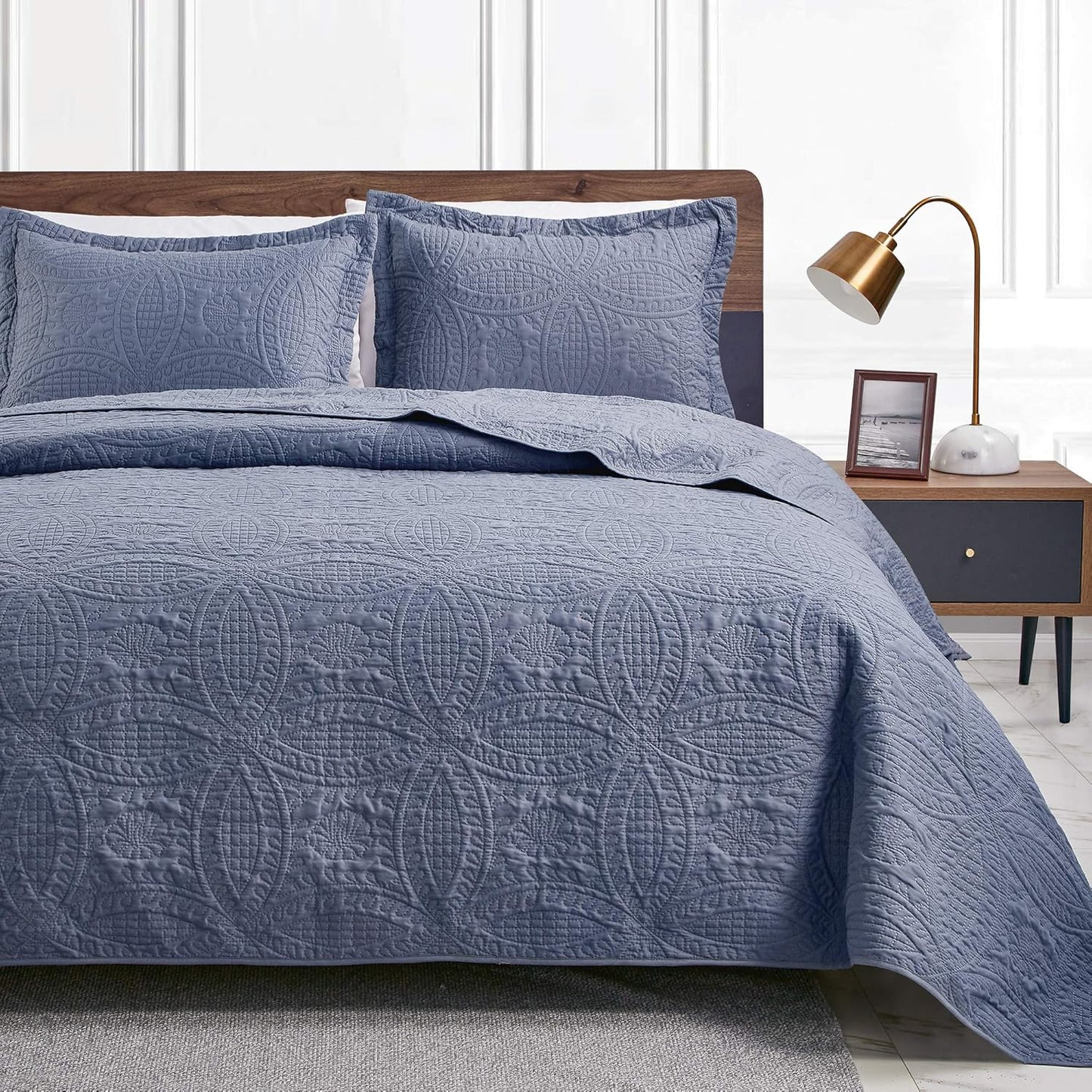 King Size Quilt Set Blue Bedspreads - Soft Bed Summer Lightweight Bedspread Comforter - Modern Style Coin Pattern Coverlet for All Season - 3 Pieces (1 Quilt, 2 Pillow Shams)
