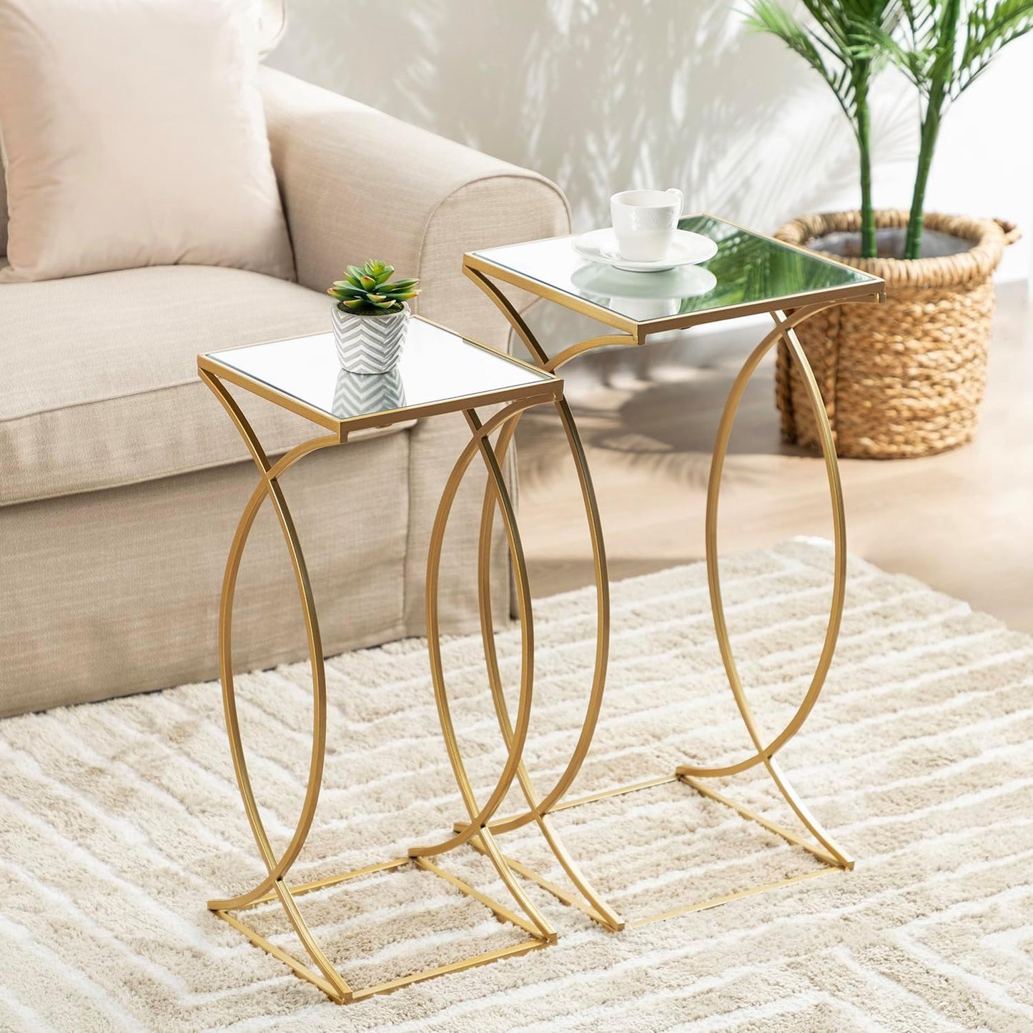 Nesting Side Tables, Set of 2 End Tables with Metal Frame & Tempered Glass Top, Coffee Tables Decorative Accent Tables for Bedroom, Living Room, Home Office - Golden