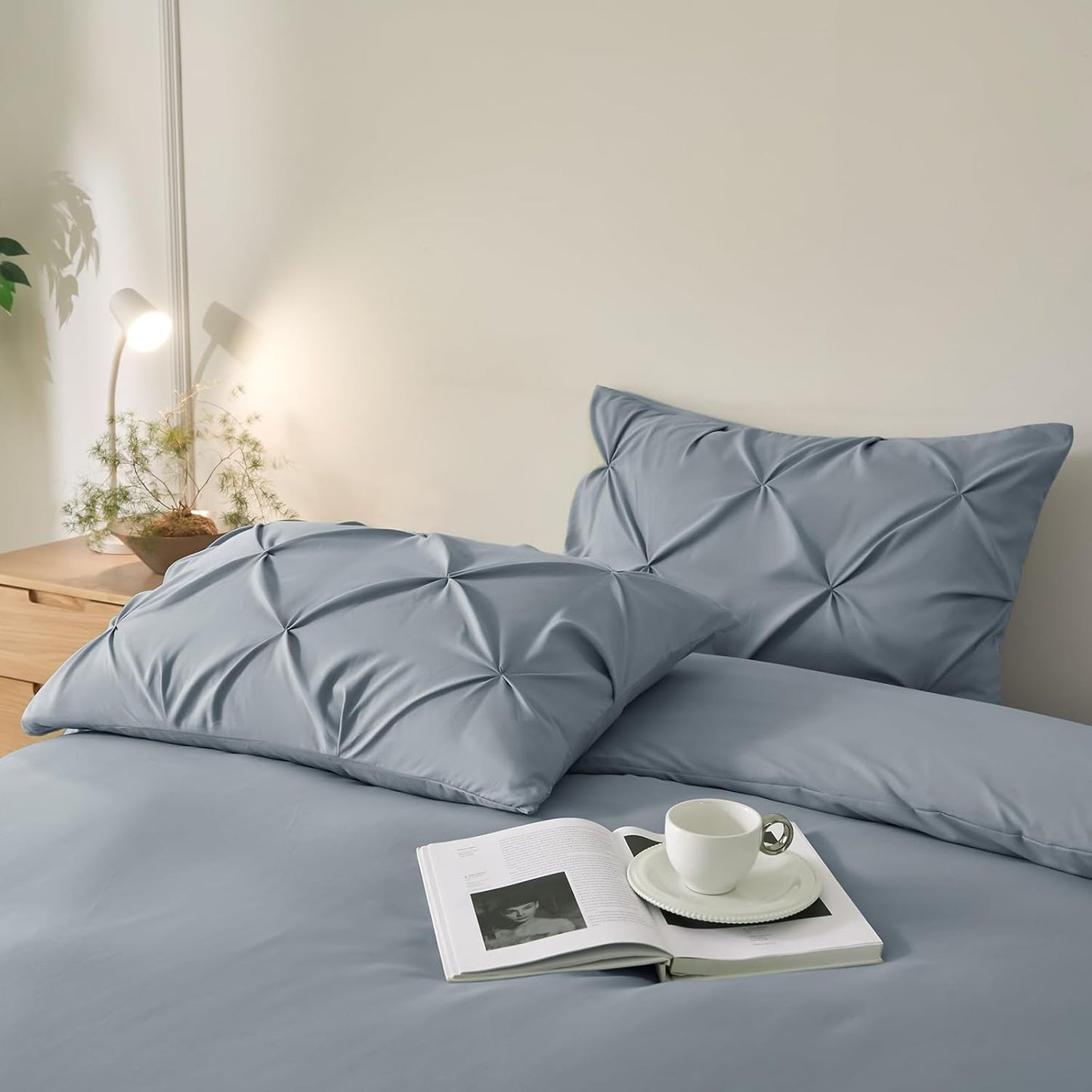 Pintuck Pillow Cases King Size Set of 2, Light Gray Pillow Shams Decorative Pillowcases with Envelope Closure, Pinch Pleated Microfiber Pillowcases, Wrinkle and Stain Resistant