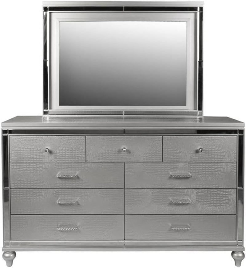 4-Piece Wood Queen Bedroom Set with Nightstand in Silver