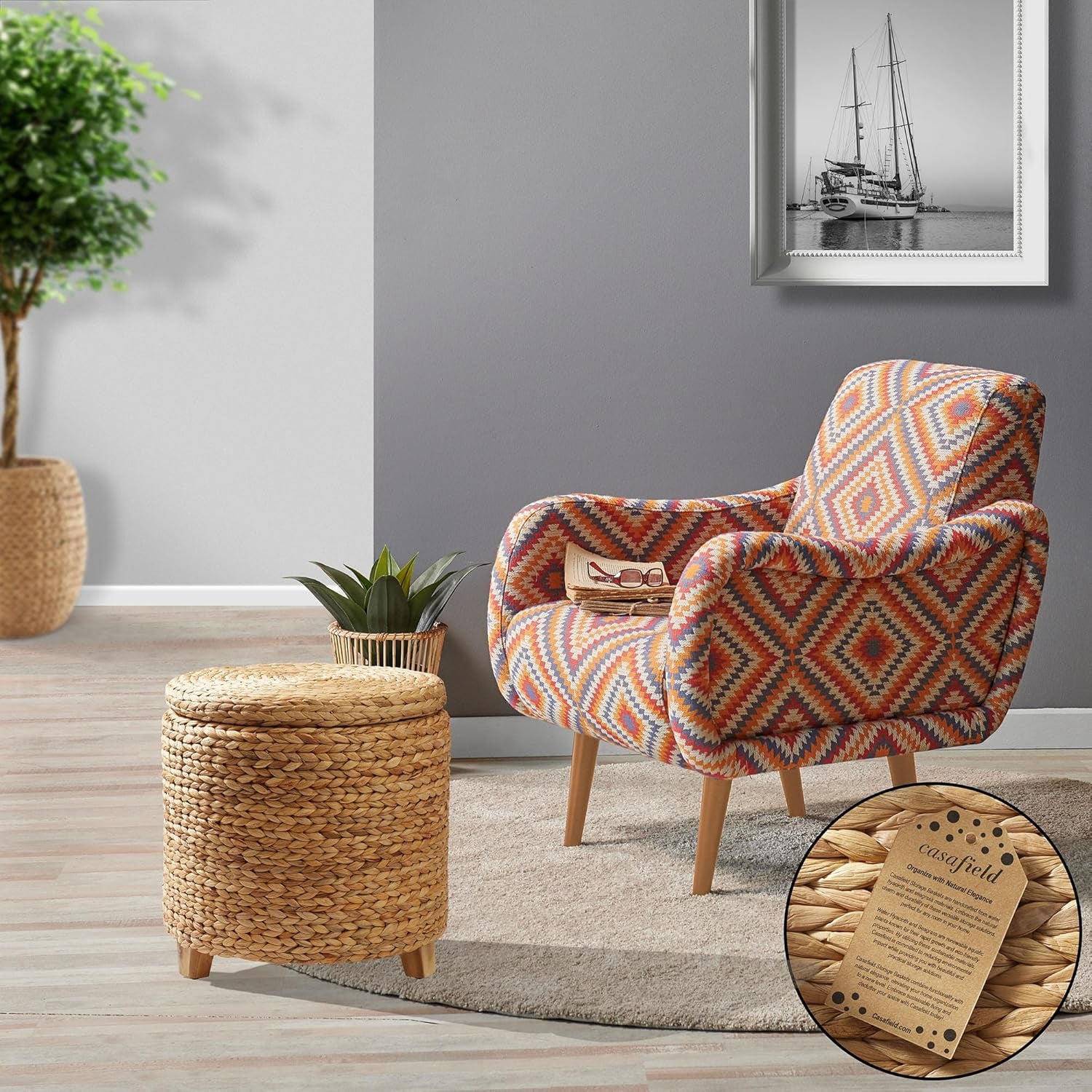 17" round Storage Ottoman with Lid - Natural, Handwoven Water Hyacinth Footstool for Living Room, Bedroom, Bathroom, Home Office