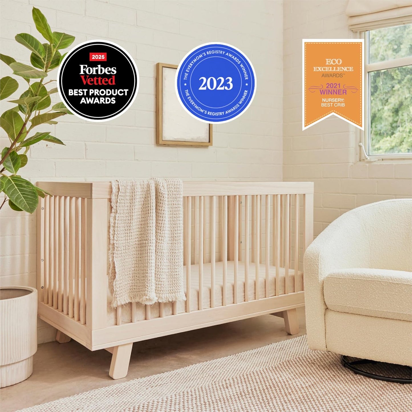Hudson 3-In-1 Convertible Baby Crib - GREENGUARD Gold Certified - Convertible Crib to Toddler Bed and Daybed - Baby Bed with 4 Adjustable Heights - Wooden Crib - Washed Natural