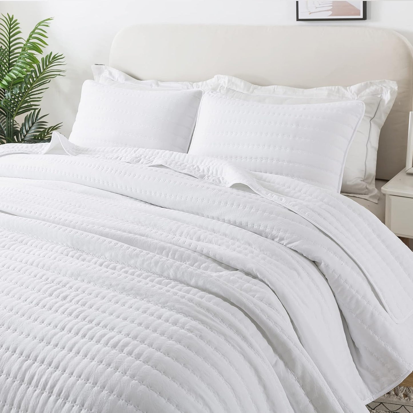 White King Size Quilt Bedding Sets with Pillow Shams, Lightweight Soft Bedspread Coverlet, Quilted Blanket Thin Comforter Bed Cover for All Season, 3 Pieces, 104X90 Inches