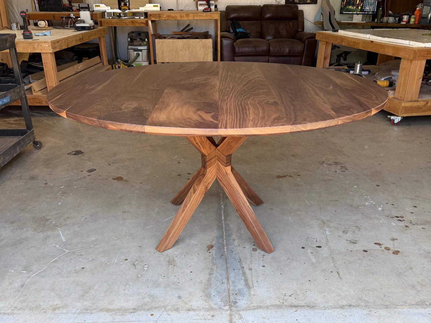 Mid Century round Table Design