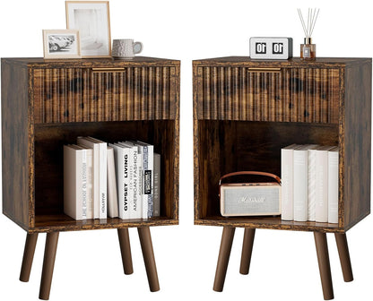 Mid Century Modern Nightstand Set of 2, Side Table with Fluted Drawer, Open Shelf Unit, Golden Handle, Solid Wood Legs, Bedside Table, for Bedroom, Rustic Brown UHST013H-2