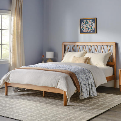Queen Transitional Geometric X Pattern Headboard Solid Wood Bed, Queen Size, Caramel
