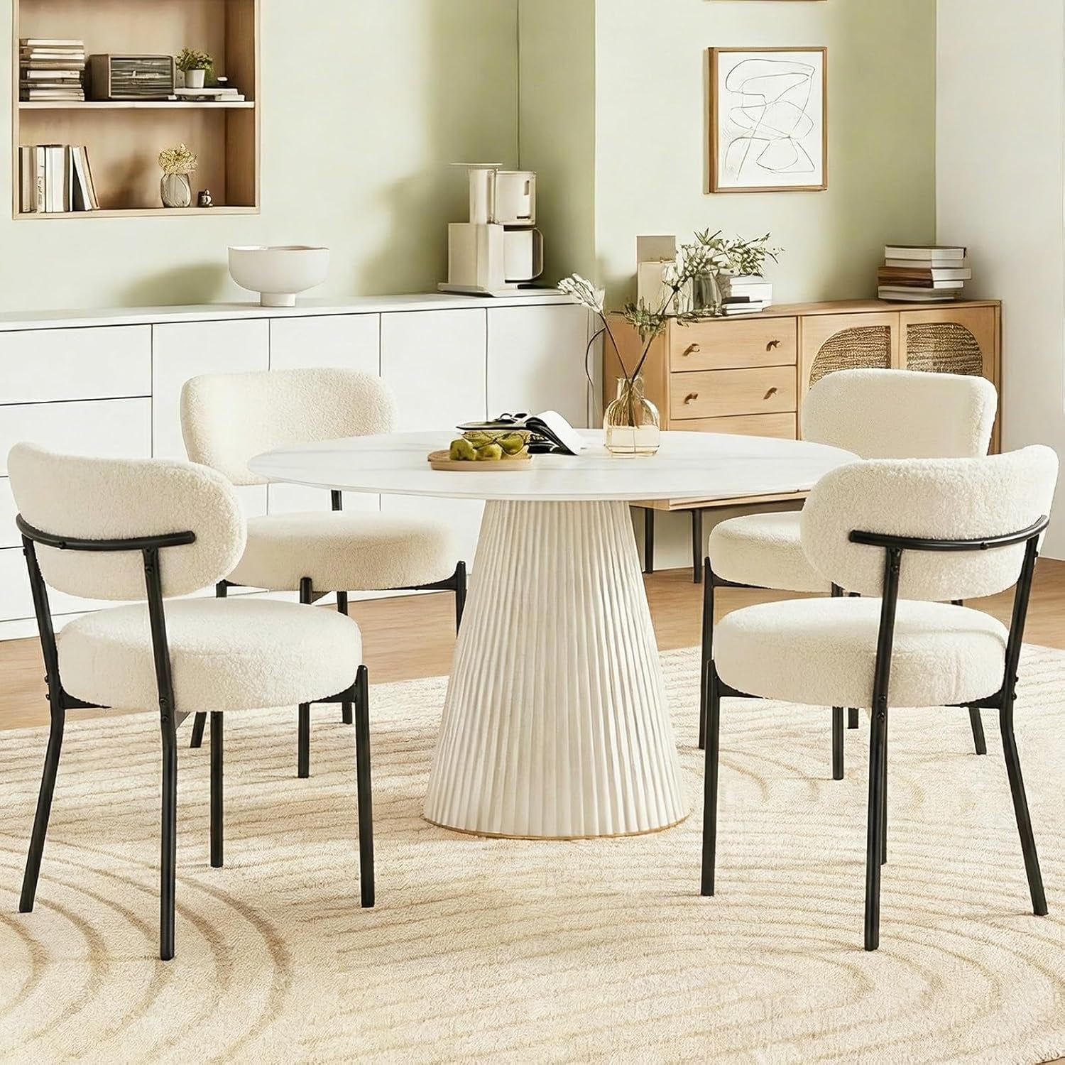 Dining Chairs Set of 4, Mid Century Modern Chair round Upholstered Curved Backrest, Kitchen Vanity Living Room Chairs with Black Metal Legs，Light Beige