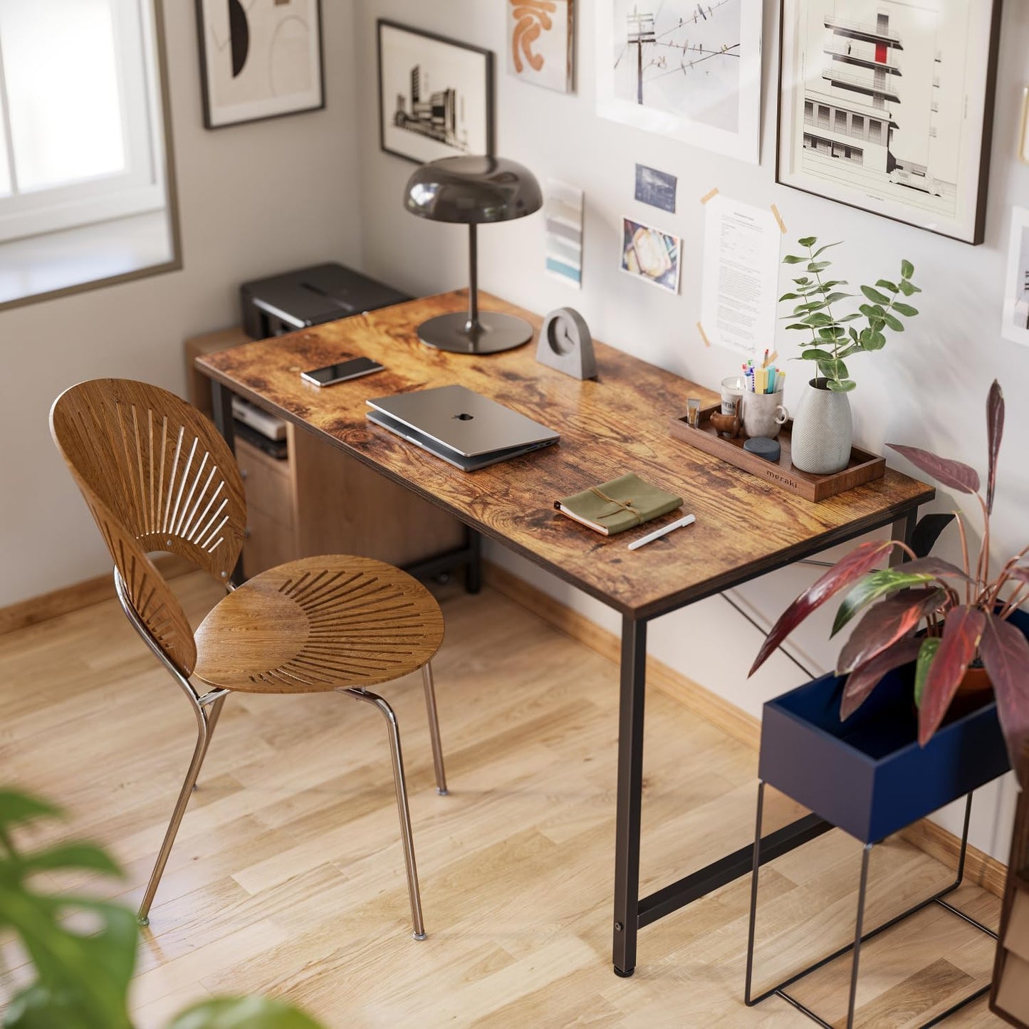 Computer Desk, 32 Inch Small Home Office Desk for Small Spaces, Modern Simple Style for Home, Office, Study, Writing, Rustic Brown