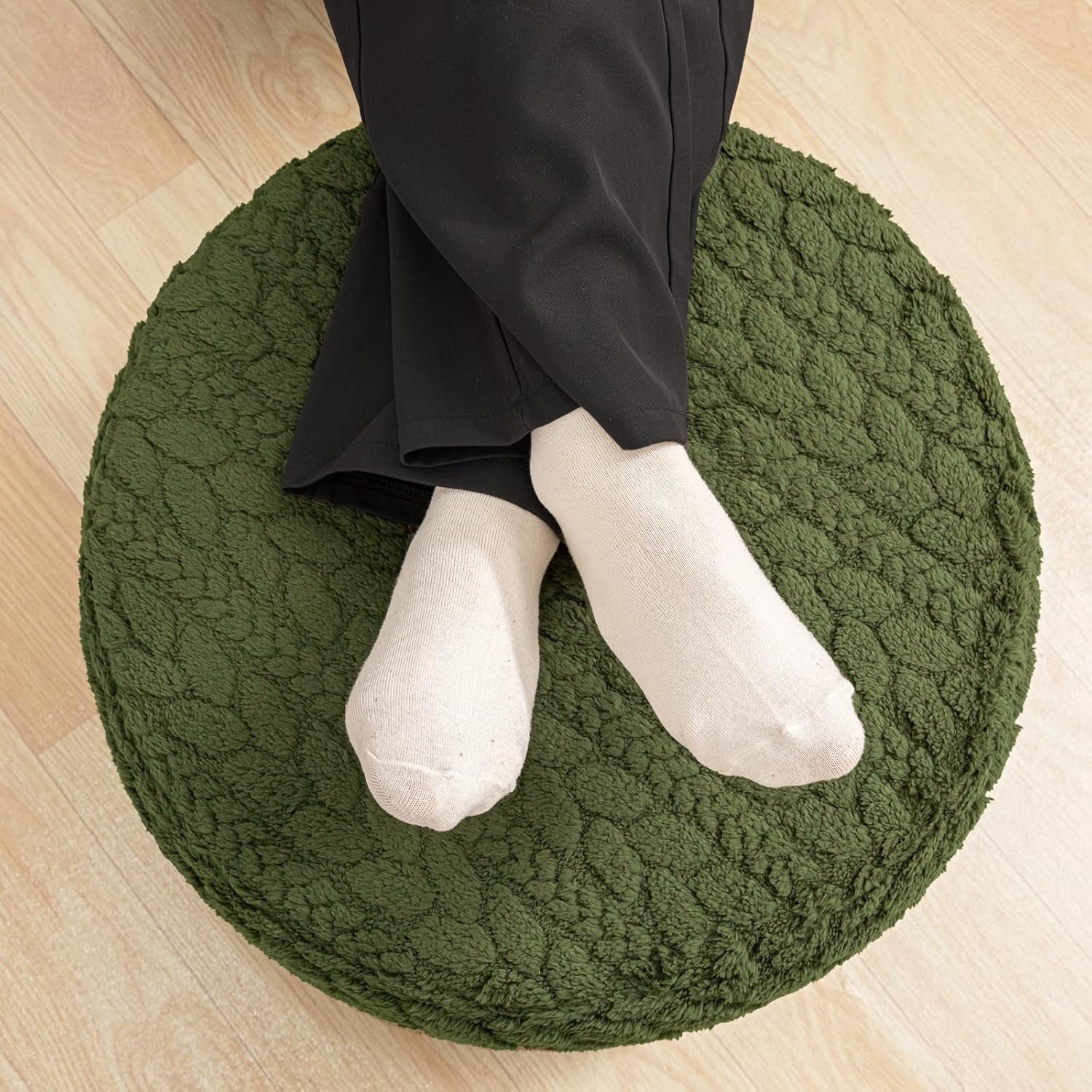 Round Pouf Ottoman 20 X 20 X 14 Inches Boho Poof Home Decor Floor Pouffe Ottoman Foot Rest for Couch Sofa Bean Bag Chairs Living Room Bedroom (Green)