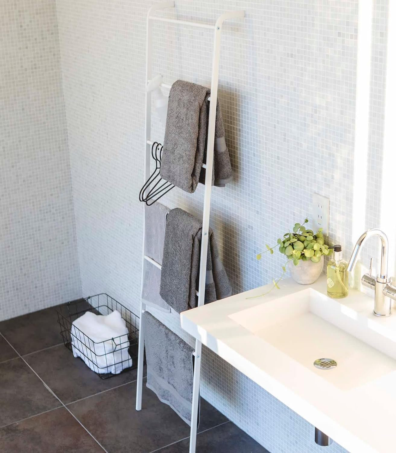 Home Plate Leaning Ladder Hanger - Bathroom Storage Rack Holder Stand, 63" - Steel