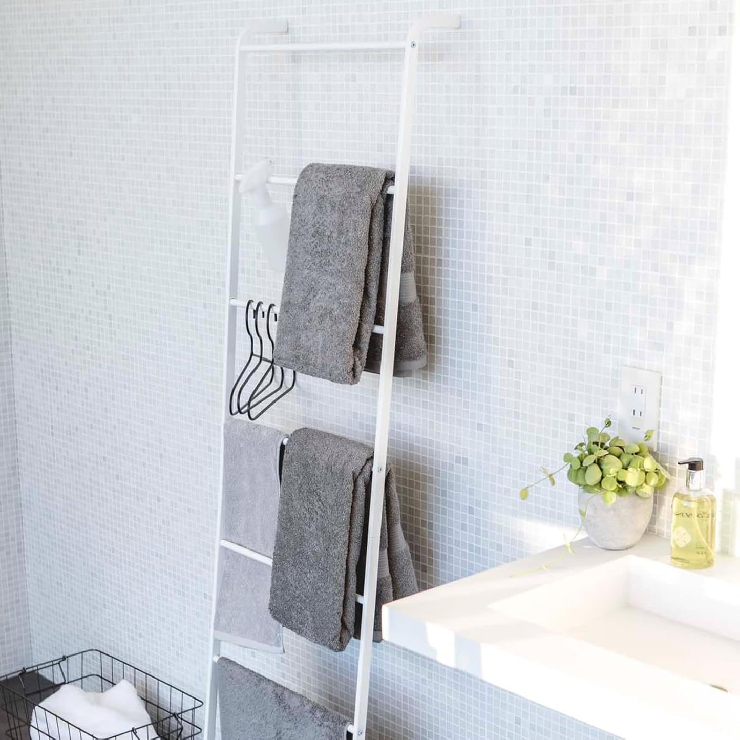 Home Plate Leaning Ladder Hanger - Bathroom Storage Rack Holder Stand, 63" - Steel