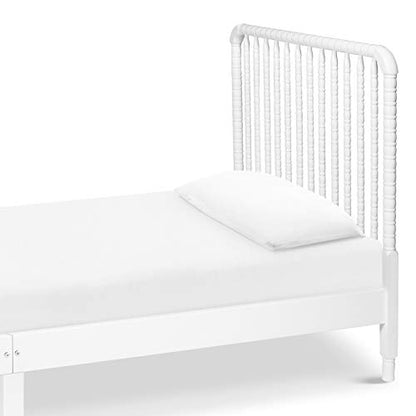 Jenny Lind Twin-Bed with Wood Spindle Posts in White-Mattress Support Slats Included