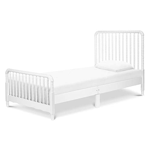 Jenny Lind Twin-Bed with Wood Spindle Posts in White-Mattress Support Slats Included