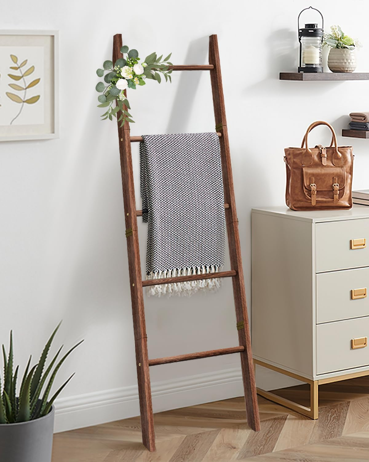 Blanket Ladder for Living Room, 5-Tier Wooden Ladder Shelf, Rustic Decorative Blanket Rack for Blankets, Quilts, Farmhouse Decor Ladder Shelf for Bedroom Bathroom Home Christmas Decor, Brown