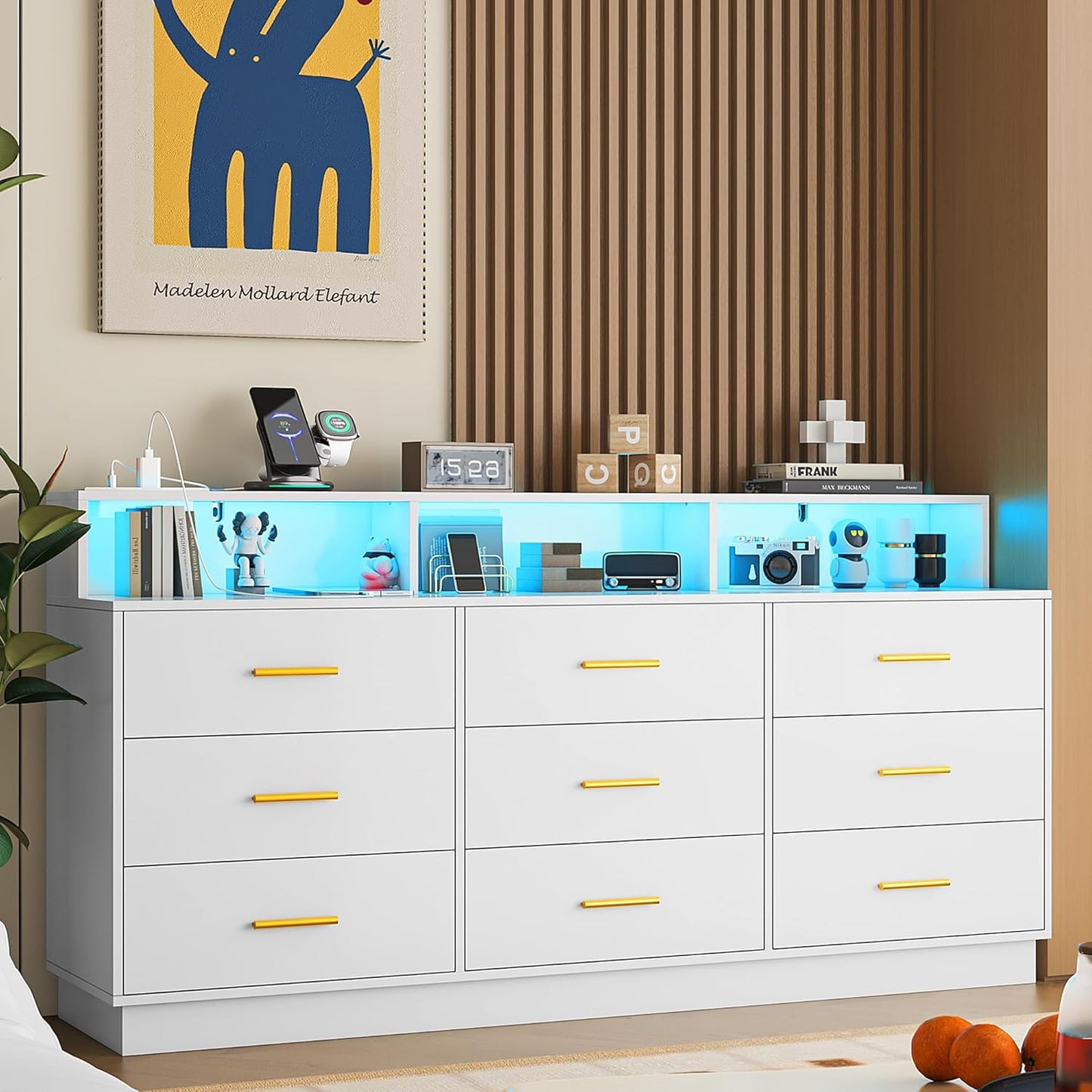 White 9 Drawer Dressers for Bedroom, Modern Large Dresser with LED Light and Power Outlet, Wooden Long Dresser for Bedroom, Entryway, Hallway