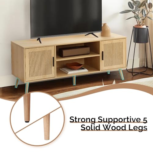 Modern TV Stand for 65 Inch TV, Entertainment Center with 2 Storage Cabinets and Adjustable Shelf, Solid Wood Feet, 4 Cord Holes, Groove Stripe Media TV Console Table for Living Room Bedroom (Natural)