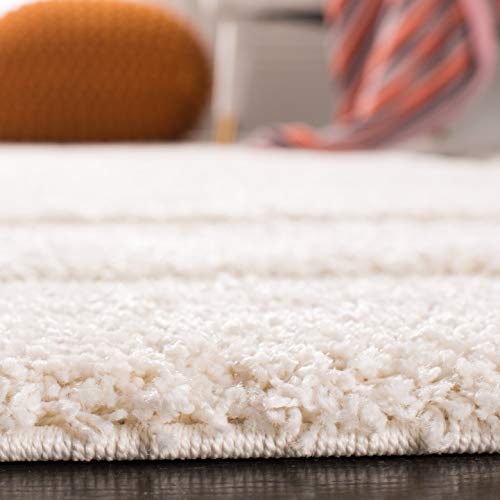 SAFAVIEH Florida Shag Collection Accent Rug - 4' x 6', Creme & Creme, Border Design, Non-Shedding & Easy Care, 1.2-inch Thick Ideal for High Traffic Areas in Foyer, Living Room, Bedroom (SG454-1111)