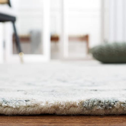 SAFAVIEH Micro-Loop Collection Area Rug - 5' Square, Ivory & Grey, Handmade Wool, Ideal for High Traffic Areas in Living Room, Bedroom (MLP532F)