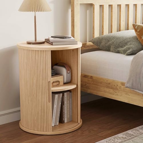Round Fluted End Table, Tall Side Table with Sliding Tambour Door and Storage Shelf, Modern Bedside Table, Mid-Century Nightstand for Living Room, Bedroom, Oak
