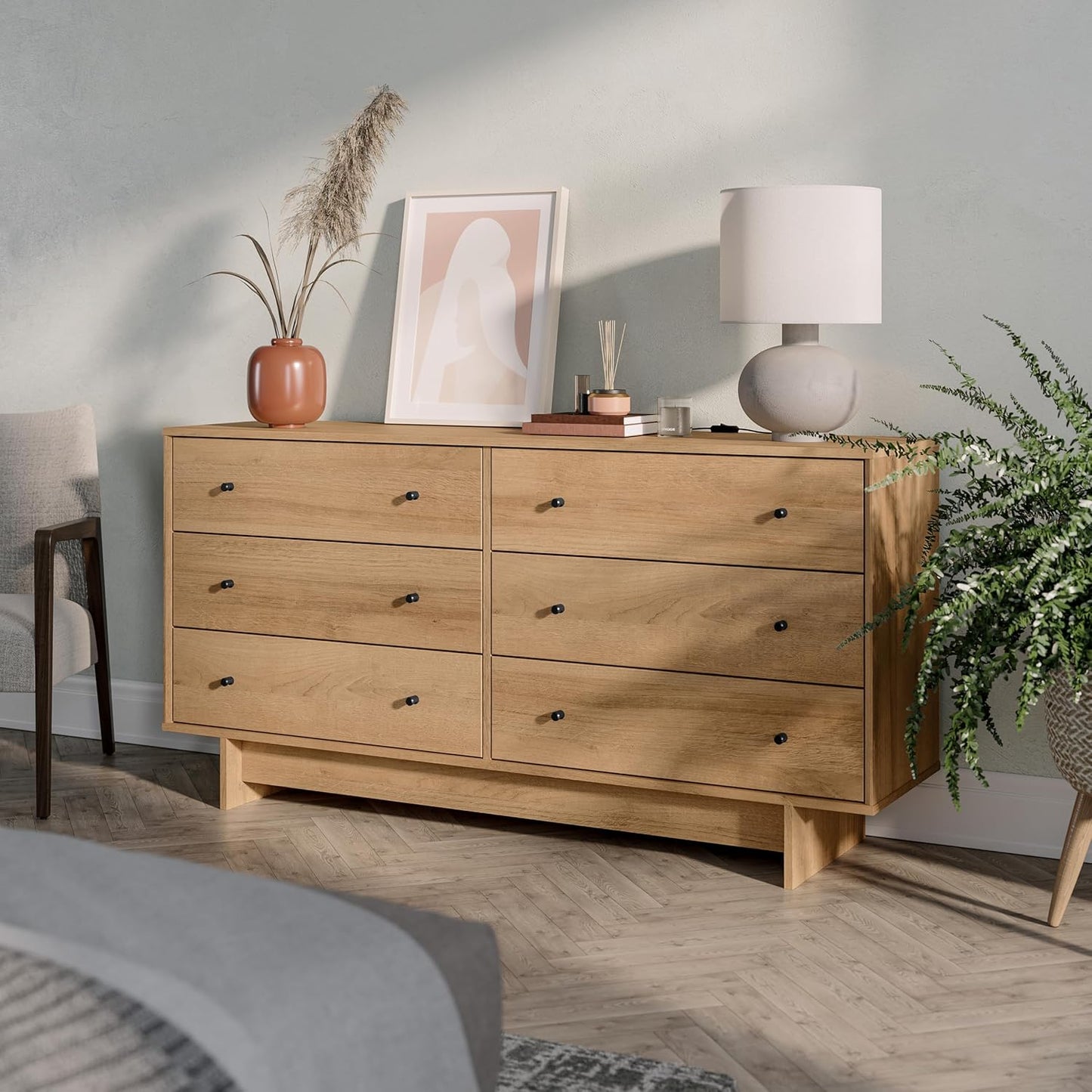 Finnley 6-Drawer Dresser in Natural Oak, Dresser for Bedroom, Extra-Wide Chest of Drawers with Storage, Modern Clothing Organizer for Home, Bedroom, Living Room, 16" D X 61" W X 31" H