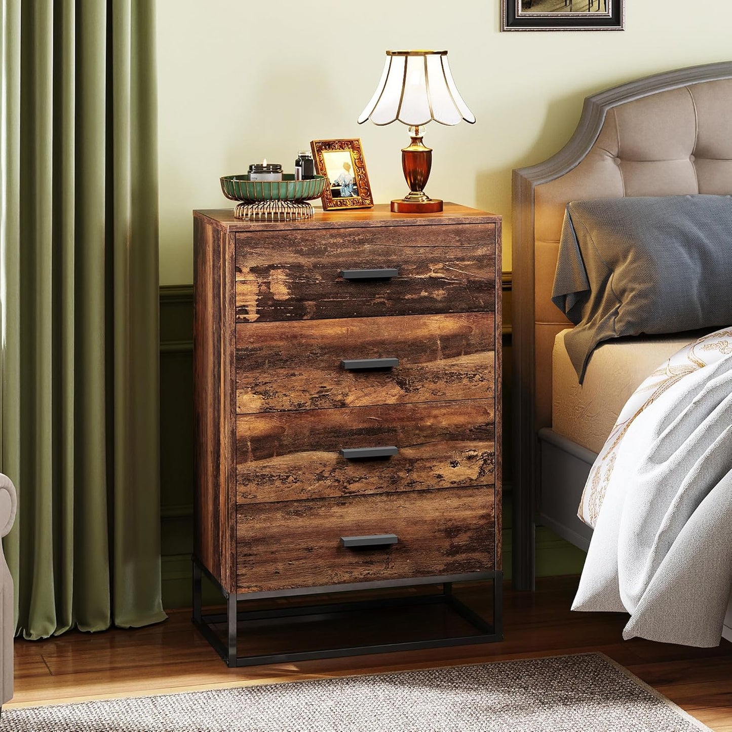 Wood Dresser for Bedroom with 4 Drawers, Tall Dresser with Sturdy Metal Frame, Wooden Chest of Drawers for Hallway, Living Room, Closet, Brown Oak