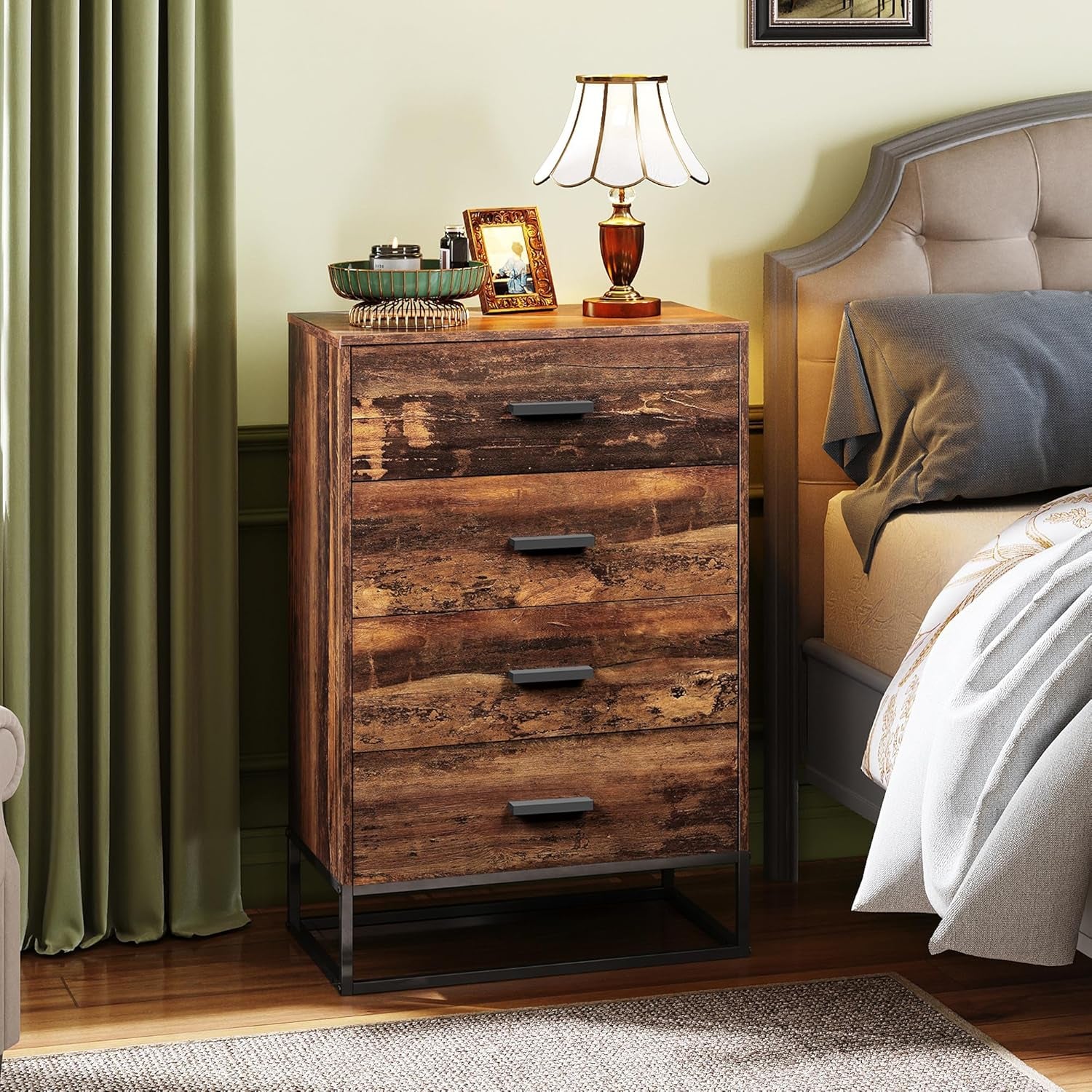 Wood Dresser for Bedroom with 4 Drawers, Tall Dresser with Sturdy Metal Frame, Wooden Chest of Drawers for Hallway, Living Room, Closet, Brown Oak