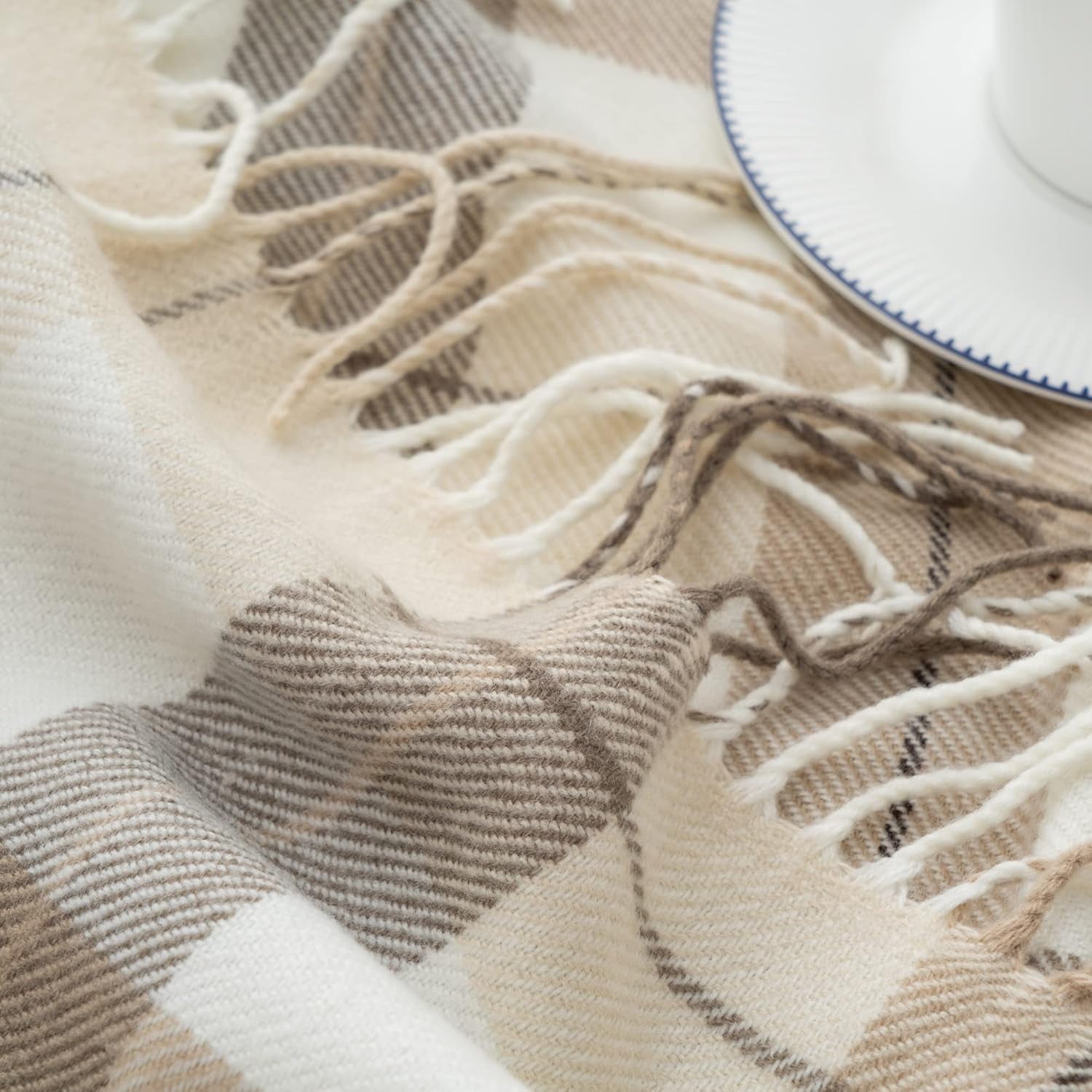 Fall Plaid Throw Blanket for Couch, Farmhouse Checkered Decor Throw, Lightweight Beige Throw Blankets for Bed Sofa Neutral Fall Decor, 50"X60"