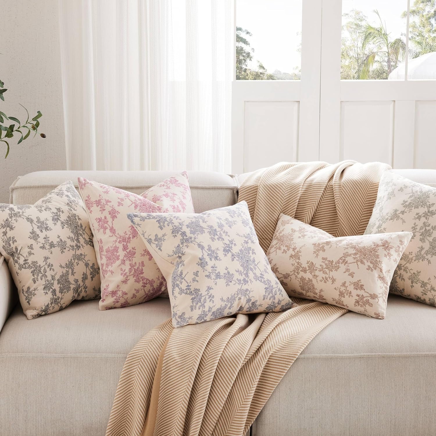 100% Cotton French Pastoral Throw Pillow Covers Set of 2, 18X18 Inch Blue Farmhouse Decorative Cushion Covers for Sofa Bed Living Room Home Decor