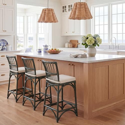 SAFAVIEH Furniture - Zorianna 23.6" Seat Height Counter Stool - White & Forest Green - Handwoven Rattan Design - Fully Assembled - Ideal for Kitchen, Dining Room & Kitchen Island (BST6508D)