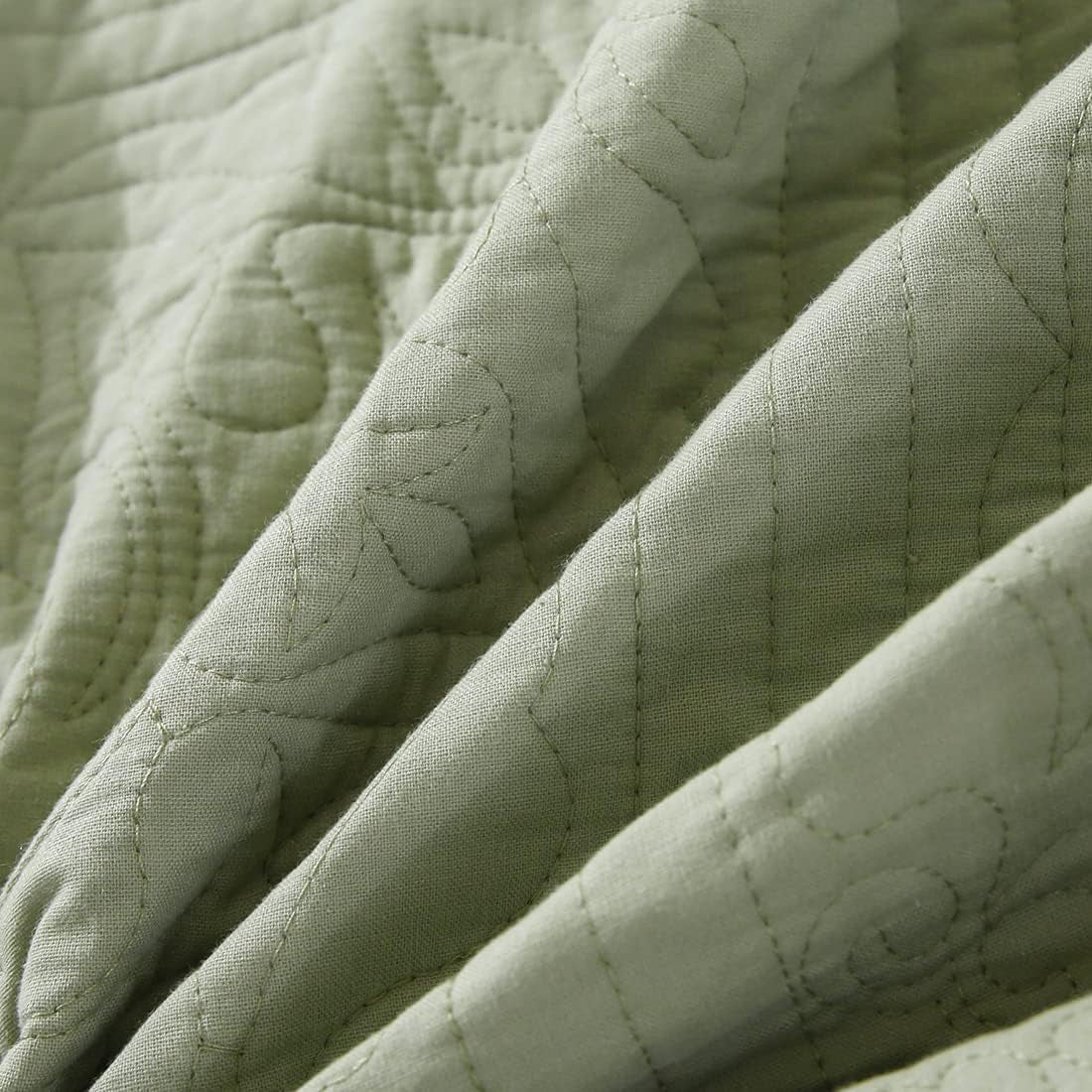 100% Cotton Quilted Pillow Sham Floral Printed Pillow Cover King Size, Set of 2, Green