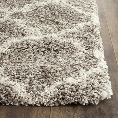 SAFAVIEH Hudson Shag Collection Runner Rug - 2'3" x 6', Grey & Ivory, Moroccan Trellis Design, Non-Shedding & Easy Care, 2-inch Thick Ideal for High Traffic Areas in Living Room, Bedroom (SGH282B)