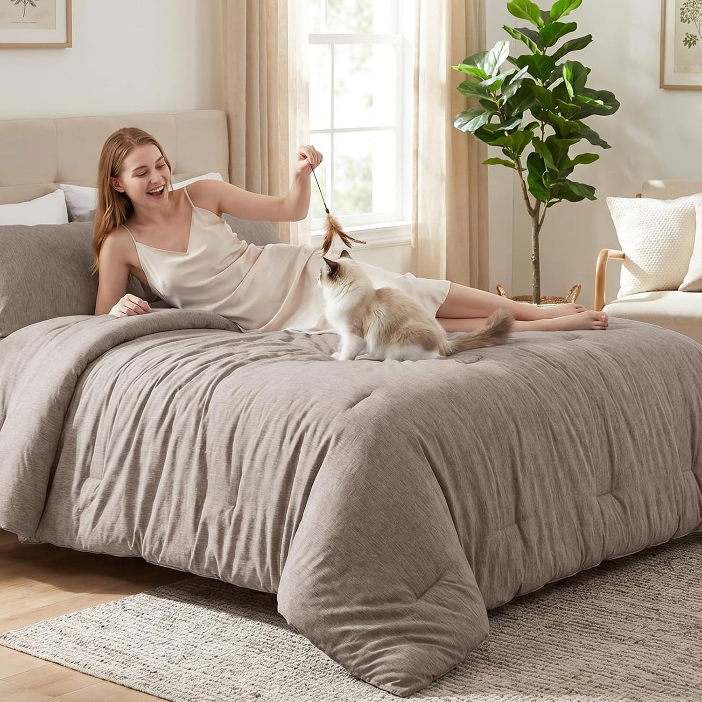 King Size Comforter Set 3 Pieces, Heathered Khaki Soft Luxury King Bedding Sets, Breathable Lightweight down Alternative Comforter with 2 Pillow Shams, All Season Bed Set Gift for Home