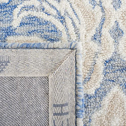 SAFAVIEH Micro-Loop Collection Area Rug - 5' Square, Blue & Ivory, Handmade Wool, Ideal for High Traffic Areas in Living Room, Bedroom (MLP532M)