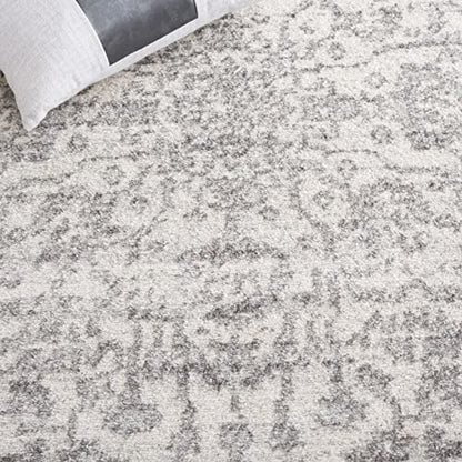 SAFAVIEH Madison Area Rug 6'7"x9'2", Silver & Ivory MAD603G, view 7