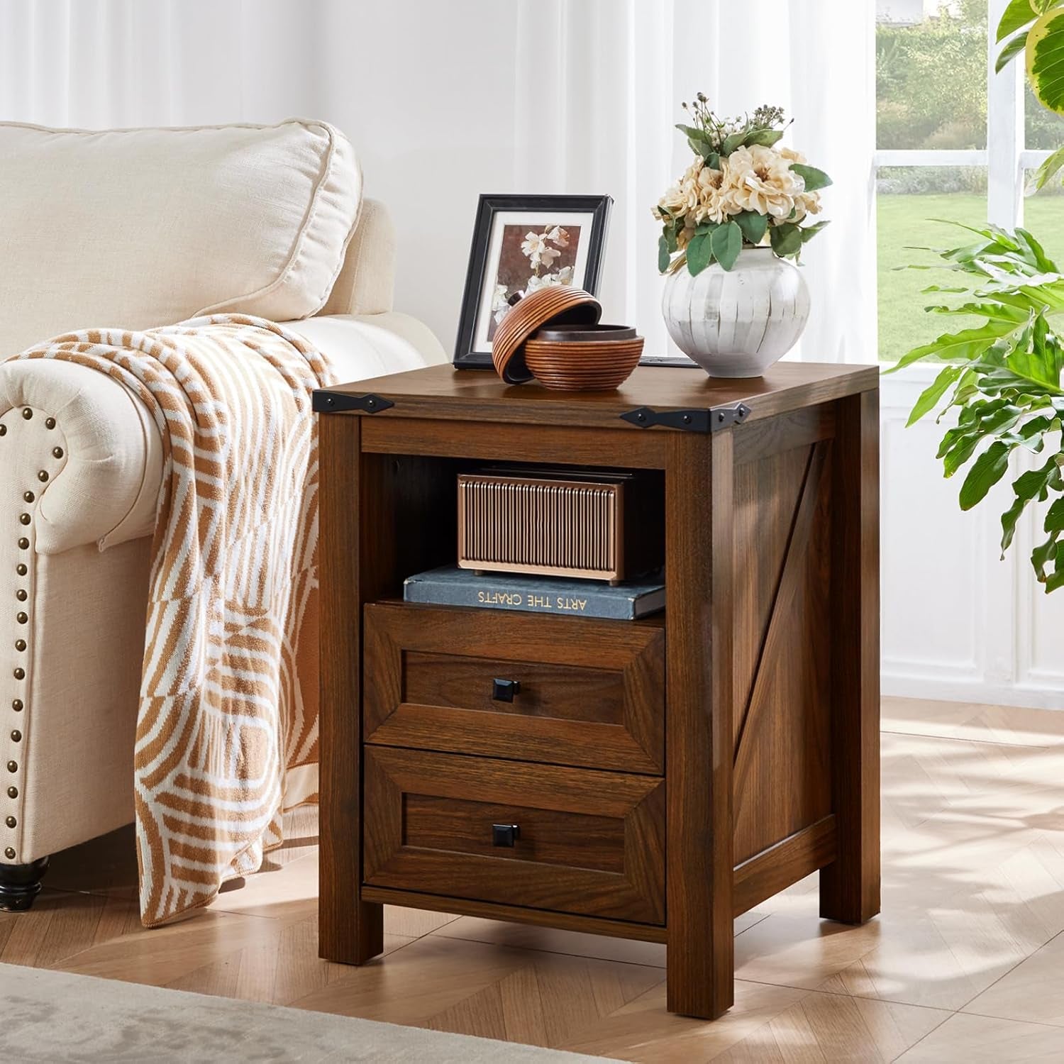 Nightstands Set of 2 with Charging Station, Farmhouse Side End Table with 2 Drawers and Open Shelf, Wood Rustic Sofa Table, Bedside Cabinet for Bedroom, Living Room, Closet, Office(Brown)