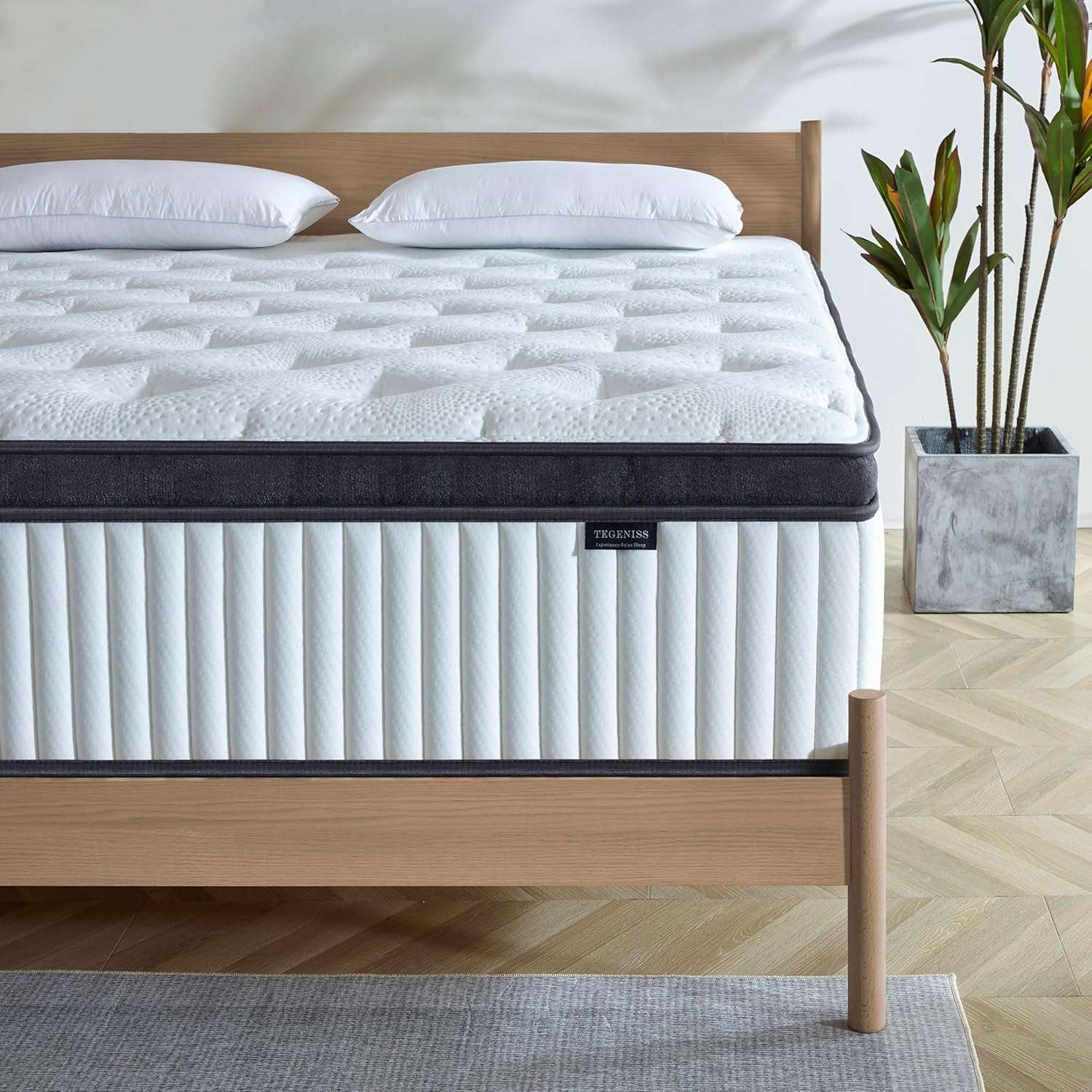 Queen Mattress, 12 Inch Mattresses Queen Size in a Box, Individually Wrapped Pocket Spring Mattresses,Pressure Relief, Medium Firm Support, Breathable and Low Motion Transfer