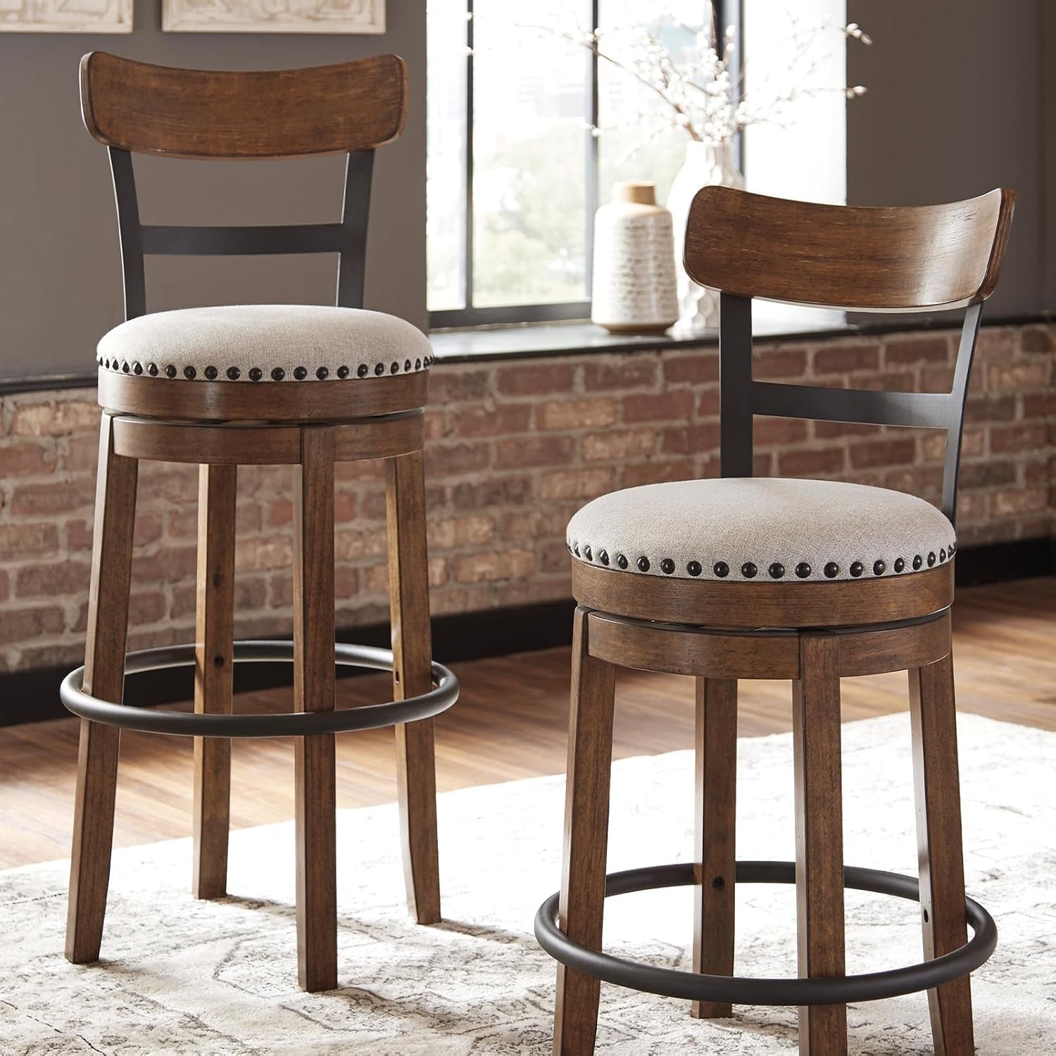 Valebeck Rustic Farmhouse 24.5” Counter Height Swivel Bar Stool, Brown