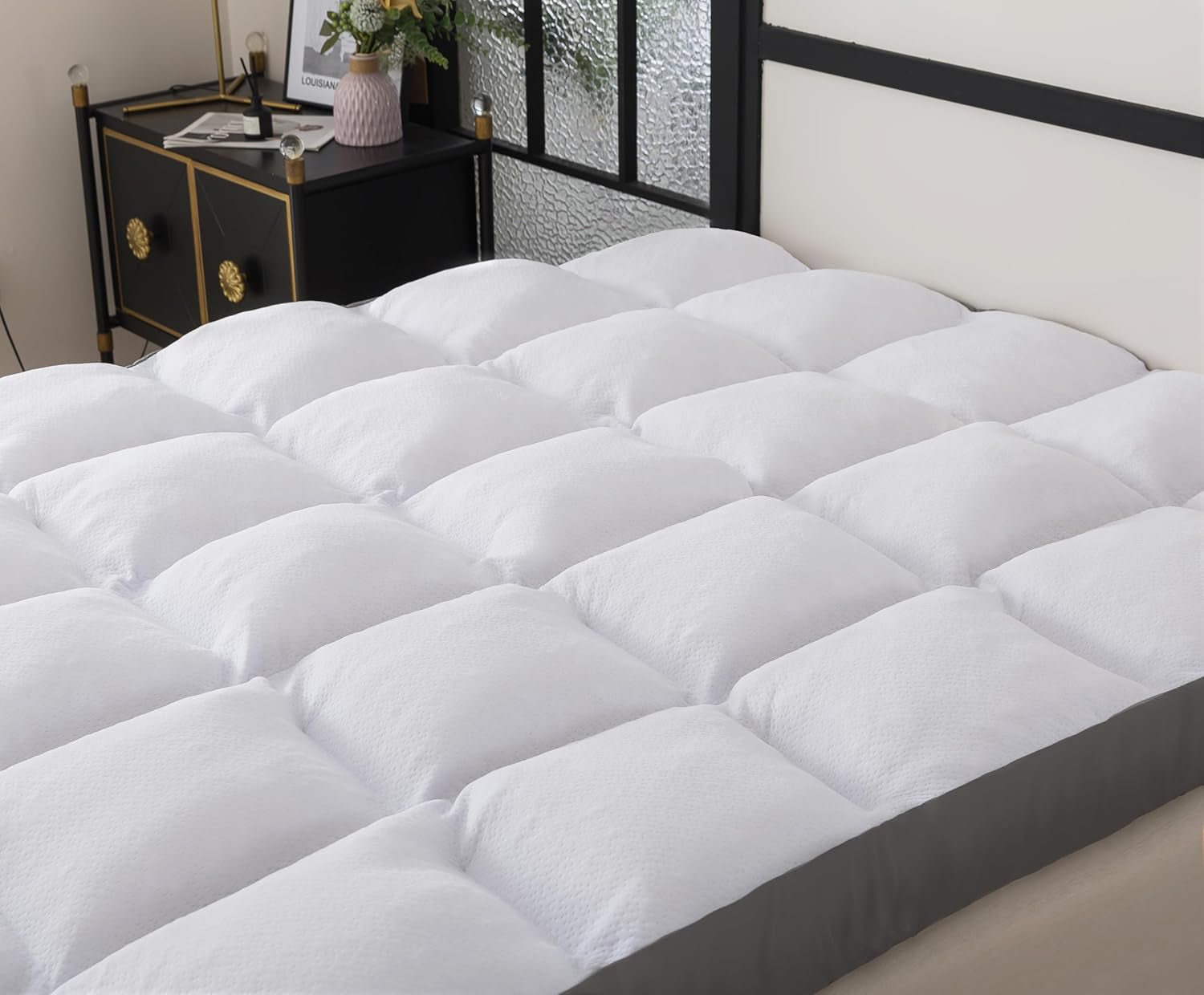 Memory Foam Mattress Topper Queen Size Memory Foam Filled Warming Cooling Fluffy & Soft Pillow Top, Anti-Slip Bottom, 4 Elastic Straps, 80X60 Inch, Queen